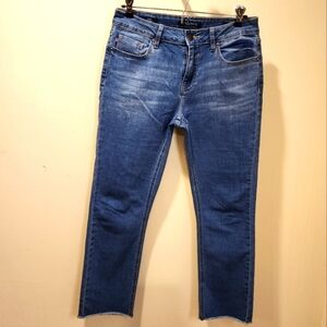 Vigoss women's washed blue mide rise Straight legs  jeans size 26